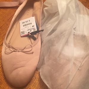 Flats wrap around with ribbons never worn